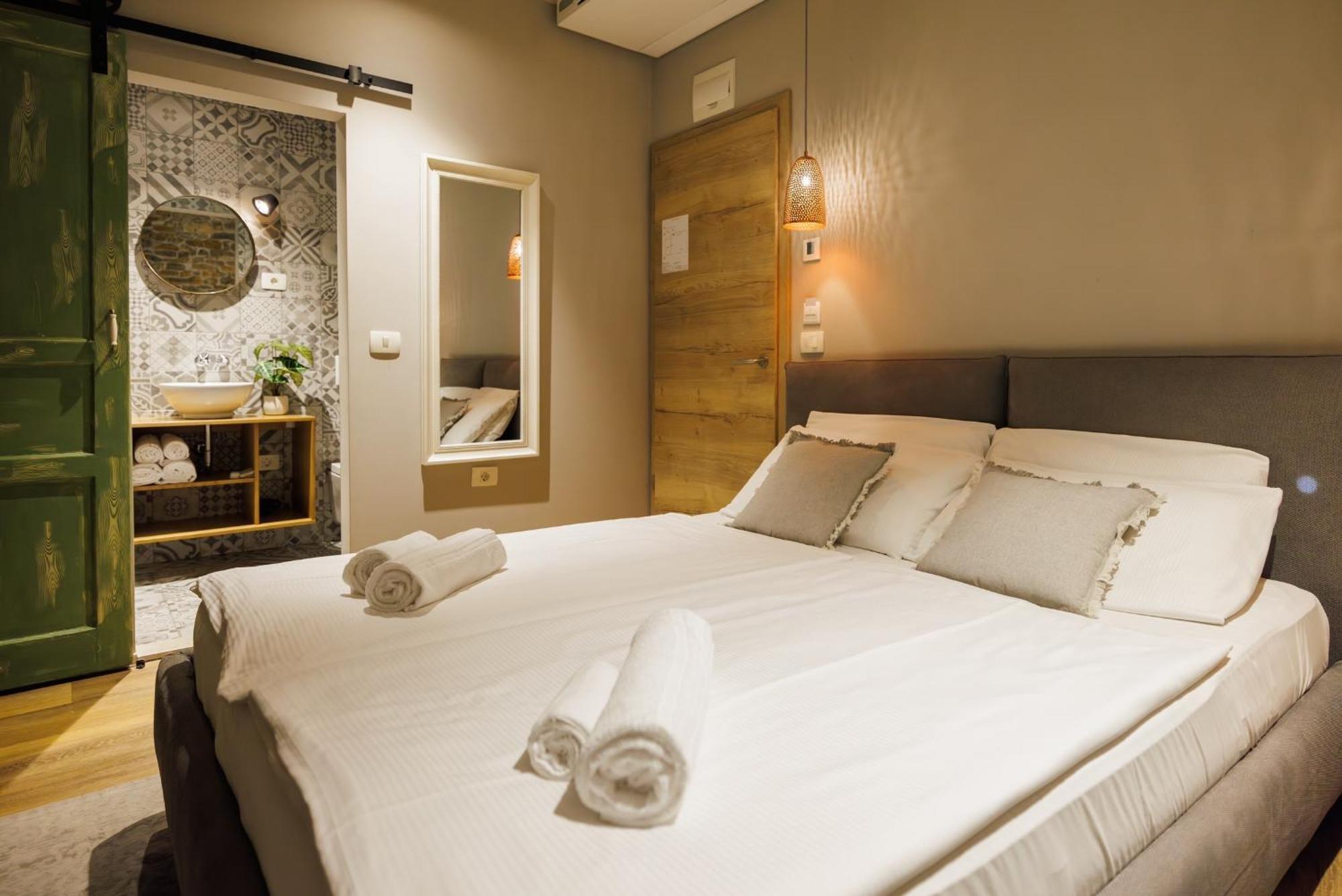 Vila Robida Rooms & Spa Crni Kal Ngoại thất bức ảnh